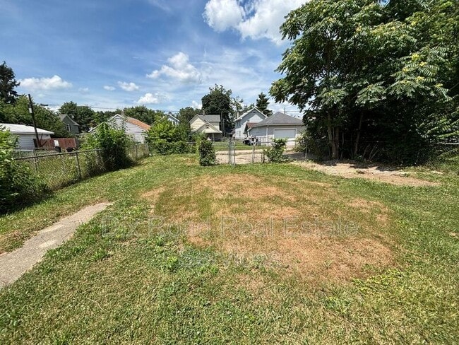 Photo - 2013 Sherman Ave