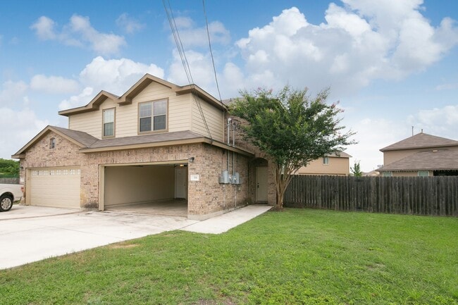 Photo - Beautiful 3 Bedroom Duplex Located in New Braunfels, Texas!