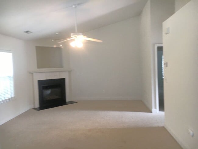129 S.Palms Drive