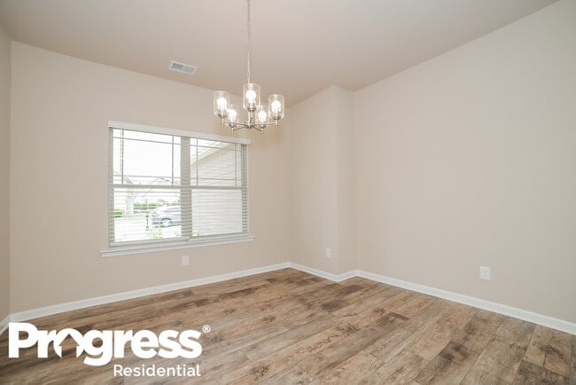 Photo - 22 Barnsley Village Dr