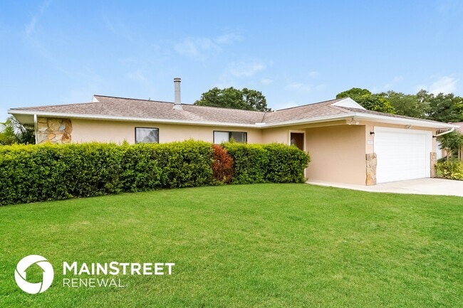 Photo - 350 NE Genesee Ave