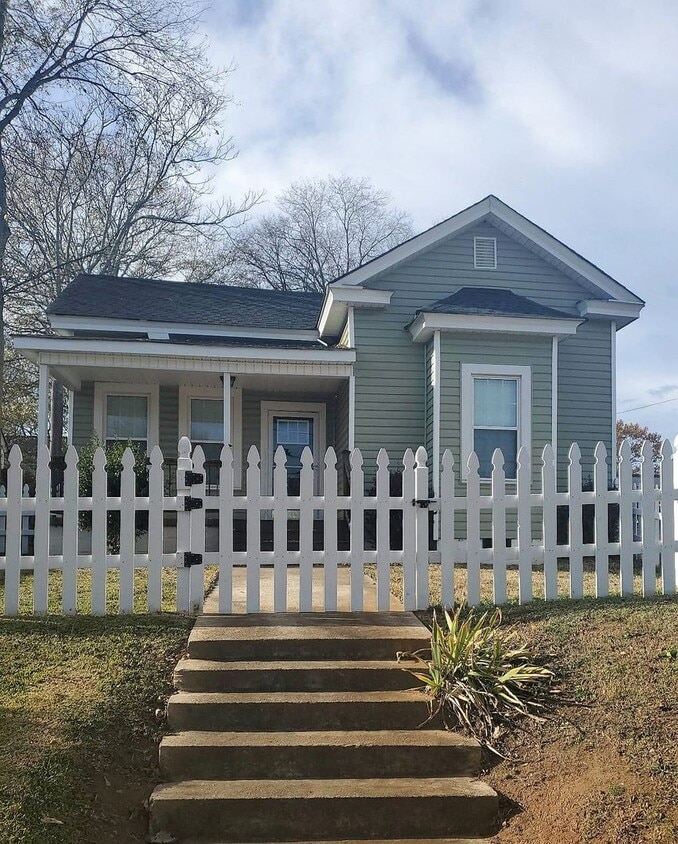 Photo - 410 Green Avenue, Greenville, SC 29601