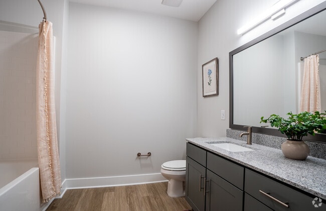 1BR,1BA -716SF