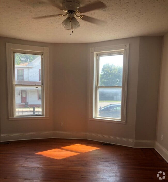 Building Photo - 2101 Park Ave Unit B Rental