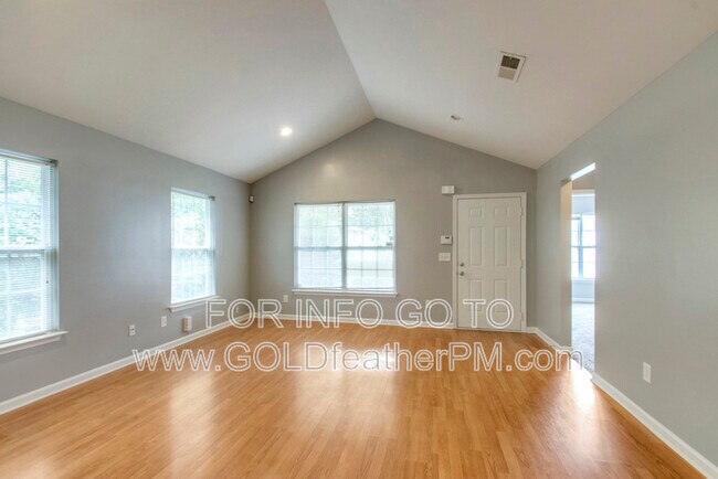 Photo - 2116 14th Ave N