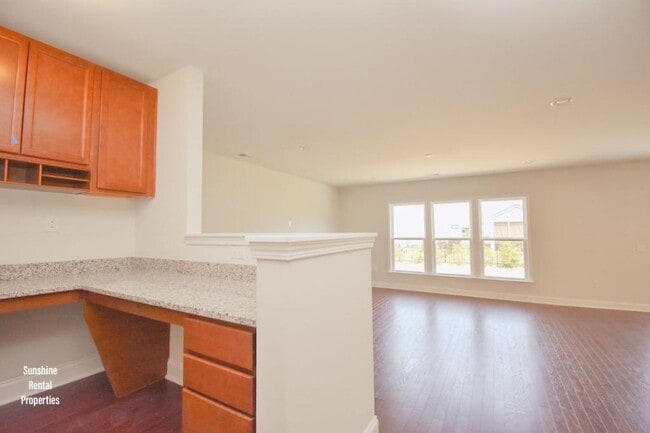 Photo - 2588 Great Scott Dr