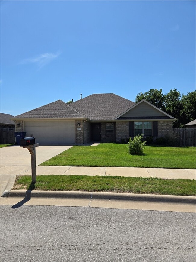 Photo - 2400 N Kathryn Ln