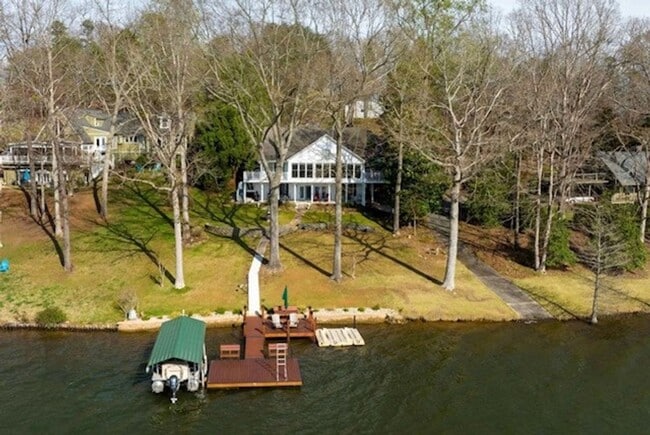 Building Photo - 418 Rockcove Rd Rental