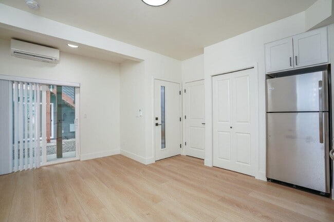 Photo - 617 S Anderson St Unidad C