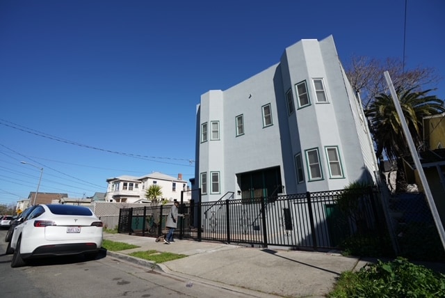 Building Photo - 1708 10th St Rental