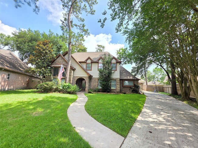 16806 Sandypine Cir