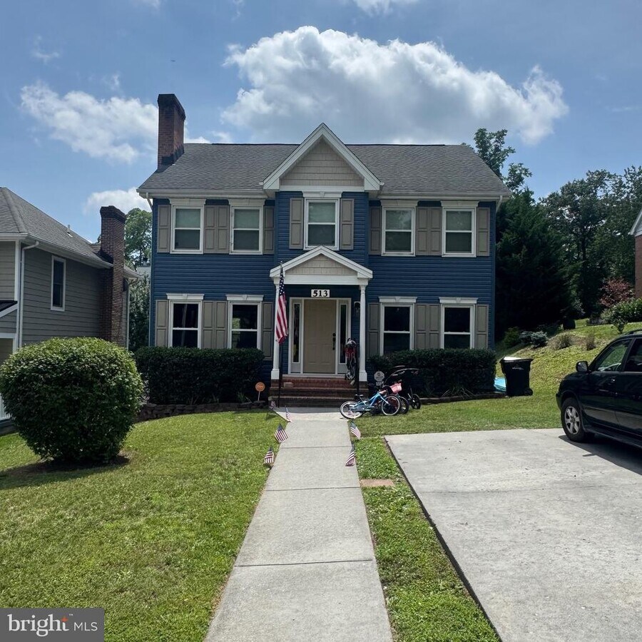 Photo - 513 Jefferson St