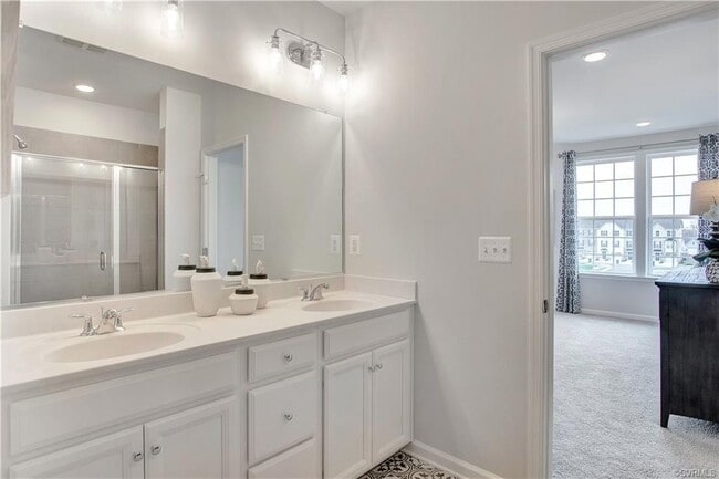 Photo - 8030 Wistar Glen Dr