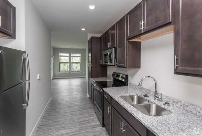 1BR, 1BA - 850 SF - The Ripple