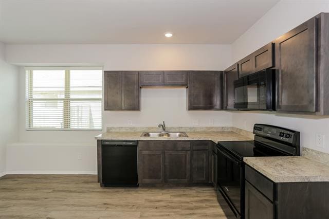 Photo - 5240 Applegate Dr