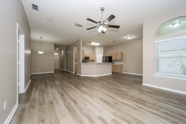 Photo - 1796 Keswick Rd