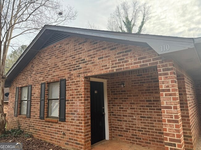 Building Photo - 110 St Andrews Ct