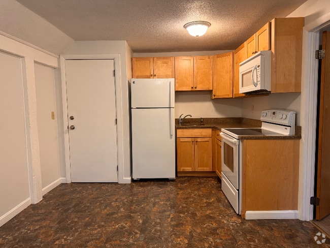 Building Photo - 256 Washington St Unit 8 Rental