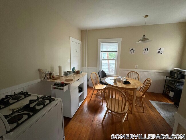 61 Ossipee Rd Unit 1