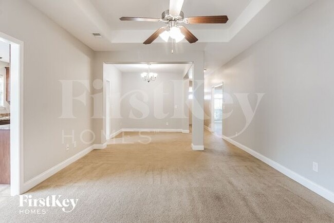 Photo - 221 Hillcrest Dr
