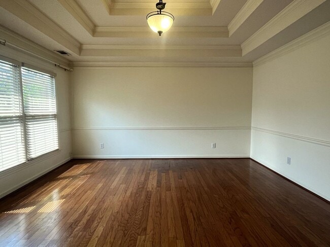 Photo - 972 Bridgegate Dr NE