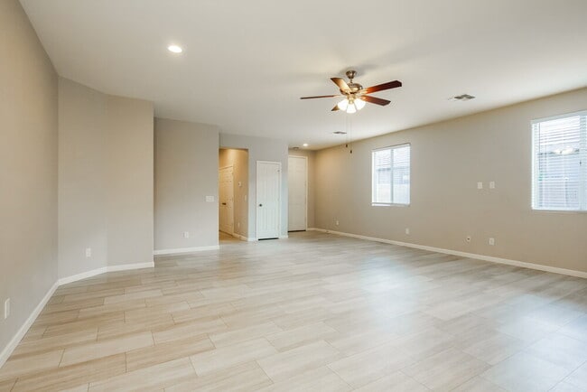 Photo - 5439 W Fetlock Trail