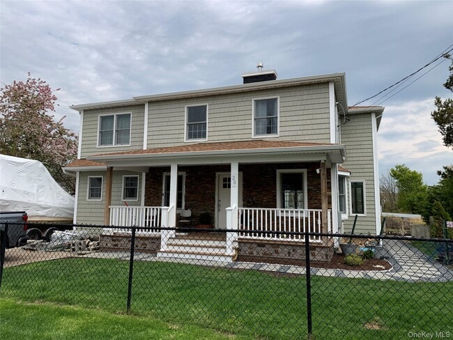 Building Photo - 25 Baylawn Ave