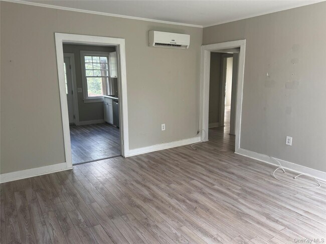 Photo - 425 Landing Ave