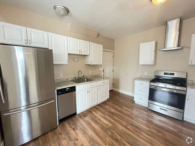 Building Photo - 46 Glass St Unit Apt. 1