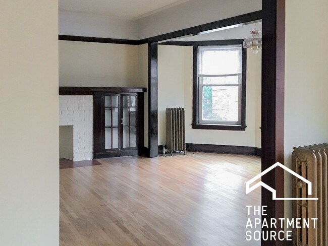 Photo - 3817 N Lawndale Ave Unit 3E