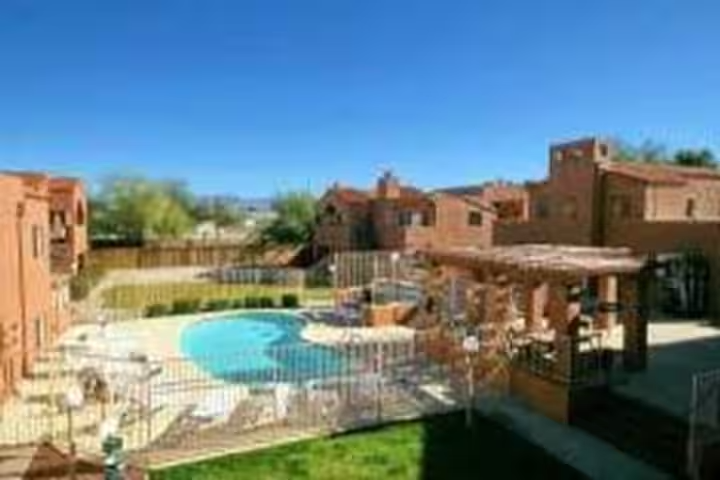 Photo - 1745 E Glenn St