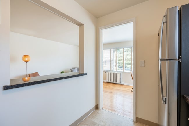 Photo - Edgecliff