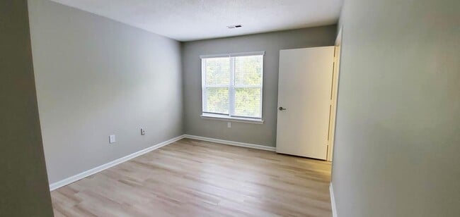 Photo - Summerfield Apartments