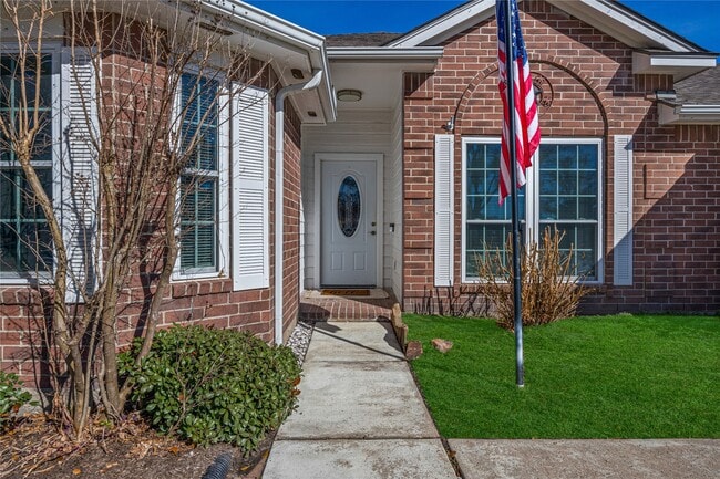 Photo - 16406 Cypress Valley Dr