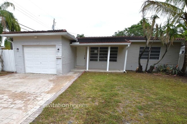 Building Photo - 1313 N Park Rd