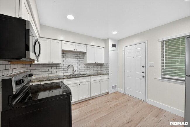 Photo - 2510 Normont Cir