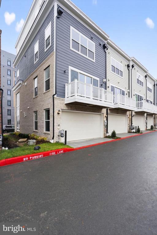 Photo - 3612 Farr Ave