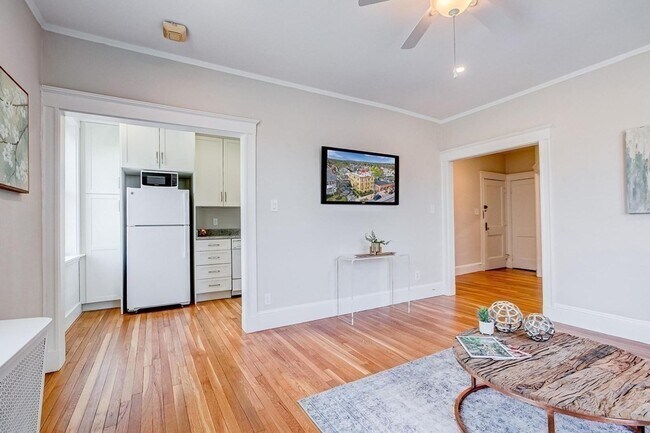 Photo - 230 Massachusetts Ave Unidad 2