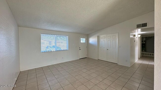 Photo - 3850 Blackbird Dr