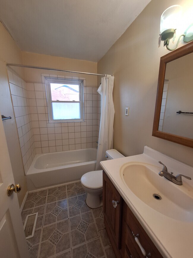 5069 Poplar Level Rd Rental Casas en Alquiler Louisville, KY