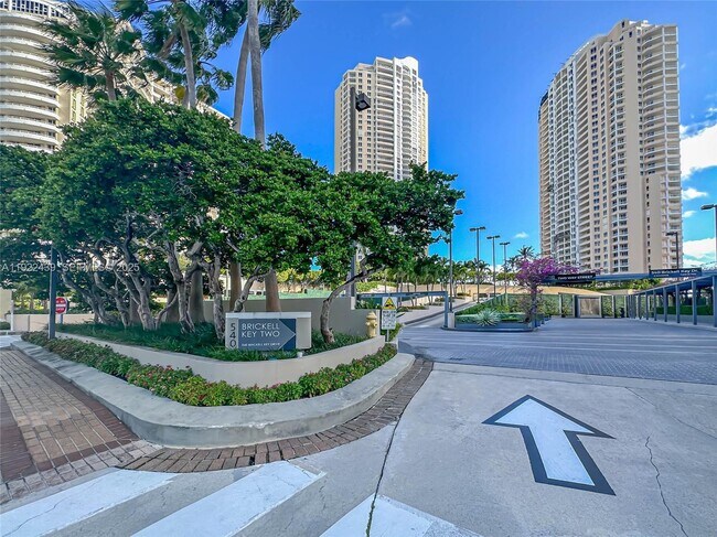 Photo - 540 Brickell Key Dr Unit 1800