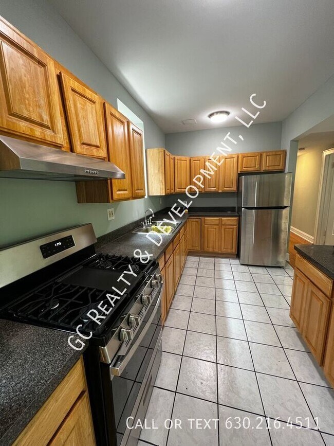 Photo - 2144 W Estes Ave Unit 2