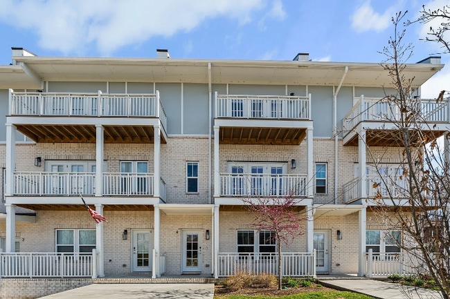 Photo - 6719 Charlotte Pike