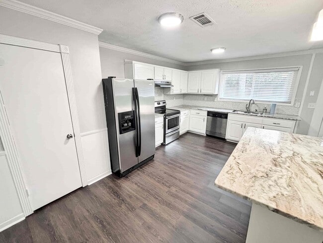 Photo - 1552 Blackwell Rd