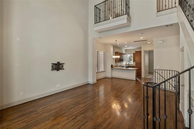 Building Photo - 2816 Leeland St