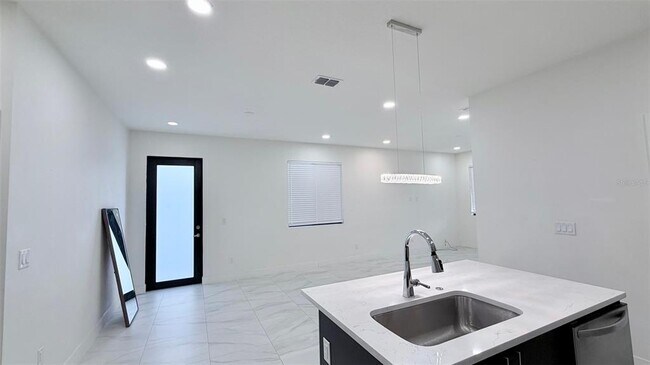 Photo - 4106 N Thatcher Ave
