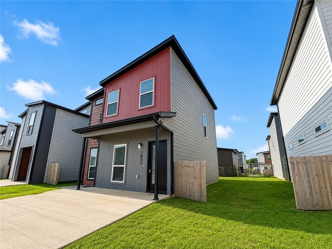 Photo - 1031 Boardwalk Ave