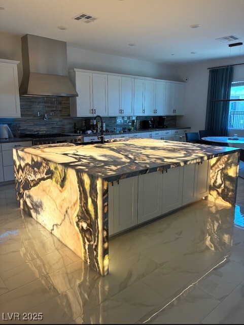 Photo - 510 Duvet Ct