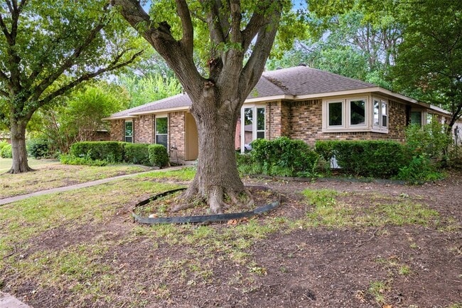 5502 Coronado Dr