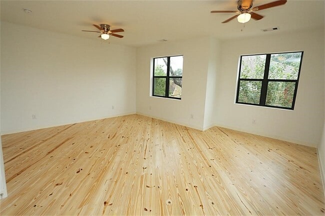 Building Photo - 4102 McKinney St